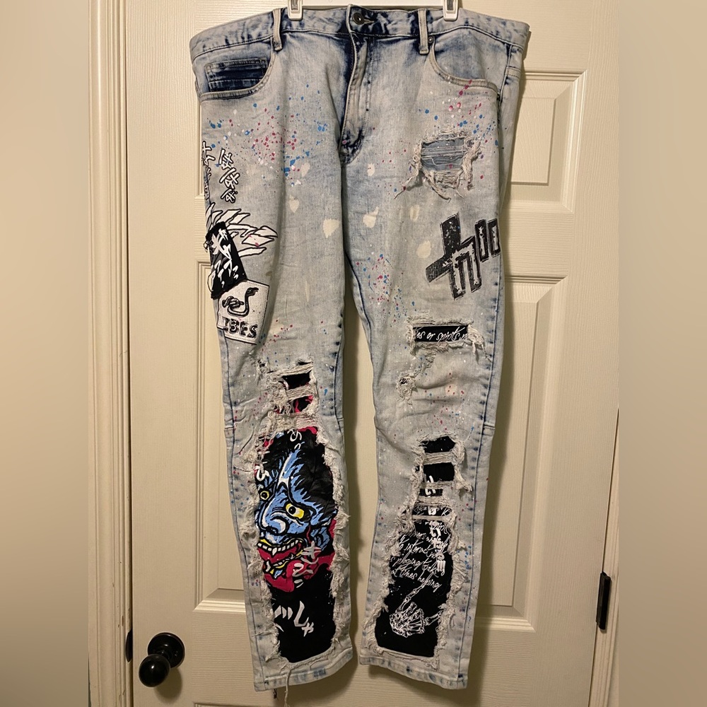 Men's Light Blue Graphic Relaxed Jeans